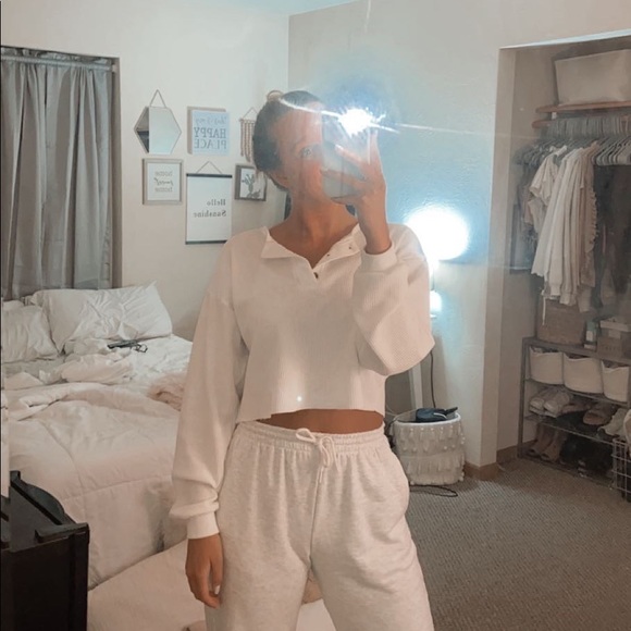 Princess Polly Long Sleeve Tee - Picture 11 of 12